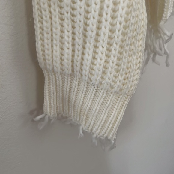 NWT MACARON Shrug Sweater ~ Size: L - Picture 8 of 13